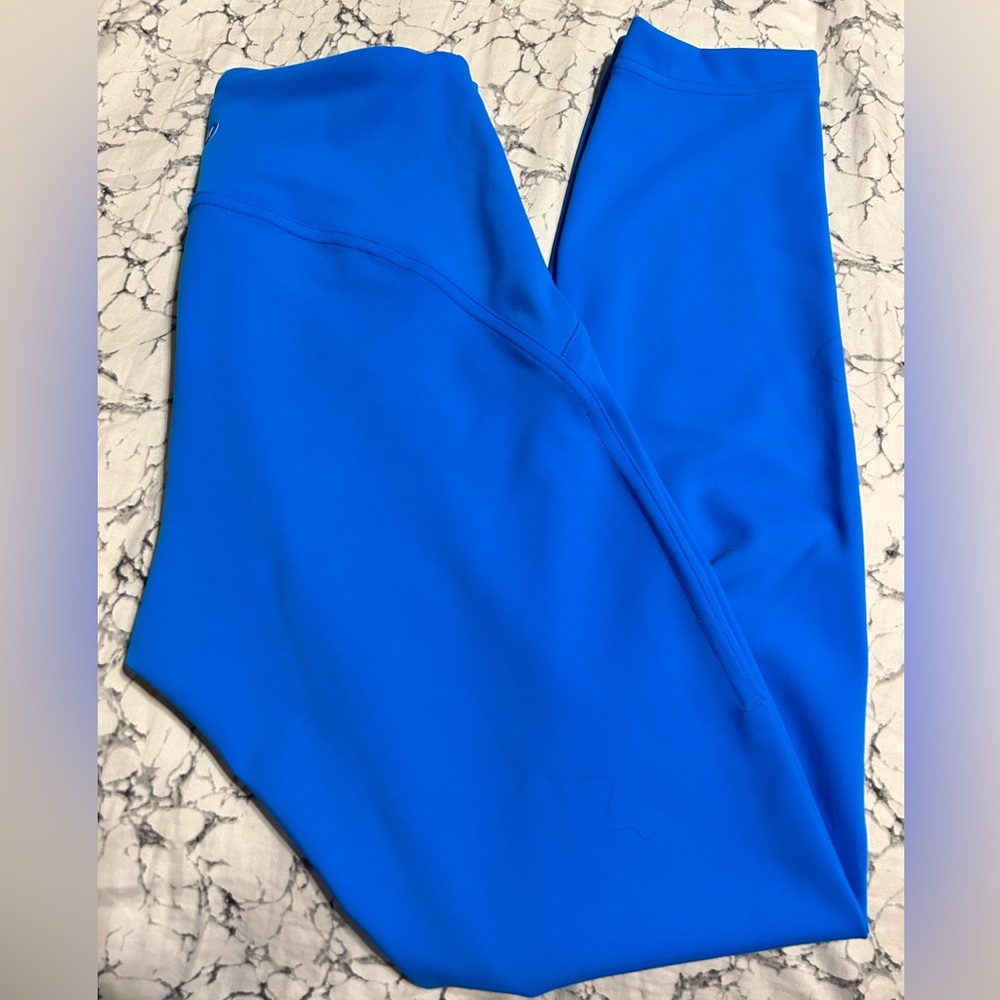 Lululemon Instill leggings 25” size 4 Poolside
